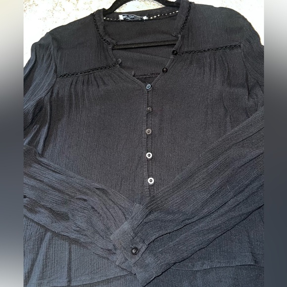 ⭐️Hollister⭐️ Long sleeve black blouse, size Medium ⭐️ - Picture 12 of 12